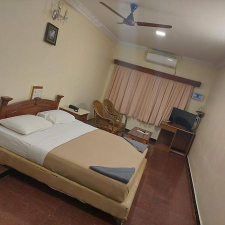 Sea Breeze Beach Resort Mamallapuram Dış mekan fotoğraf