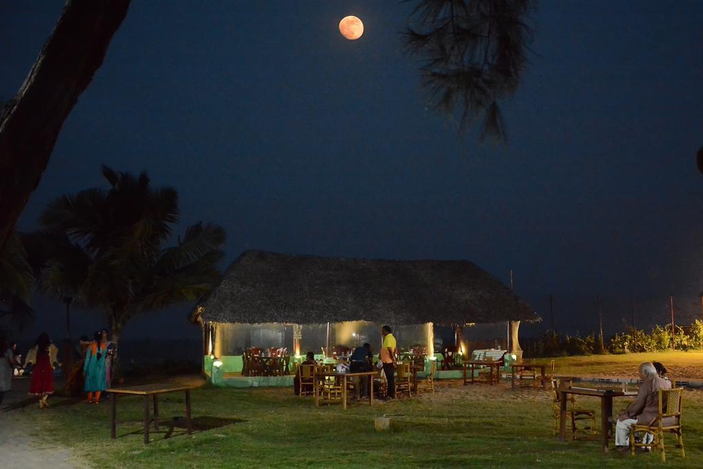 Sea Breeze Beach Resort Mamallapuram Dış mekan fotoğraf