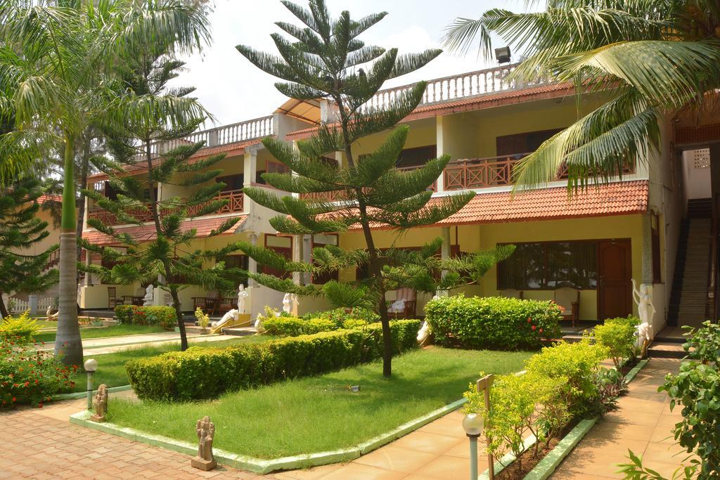 Sea Breeze Beach Resort Mamallapuram Dış mekan fotoğraf