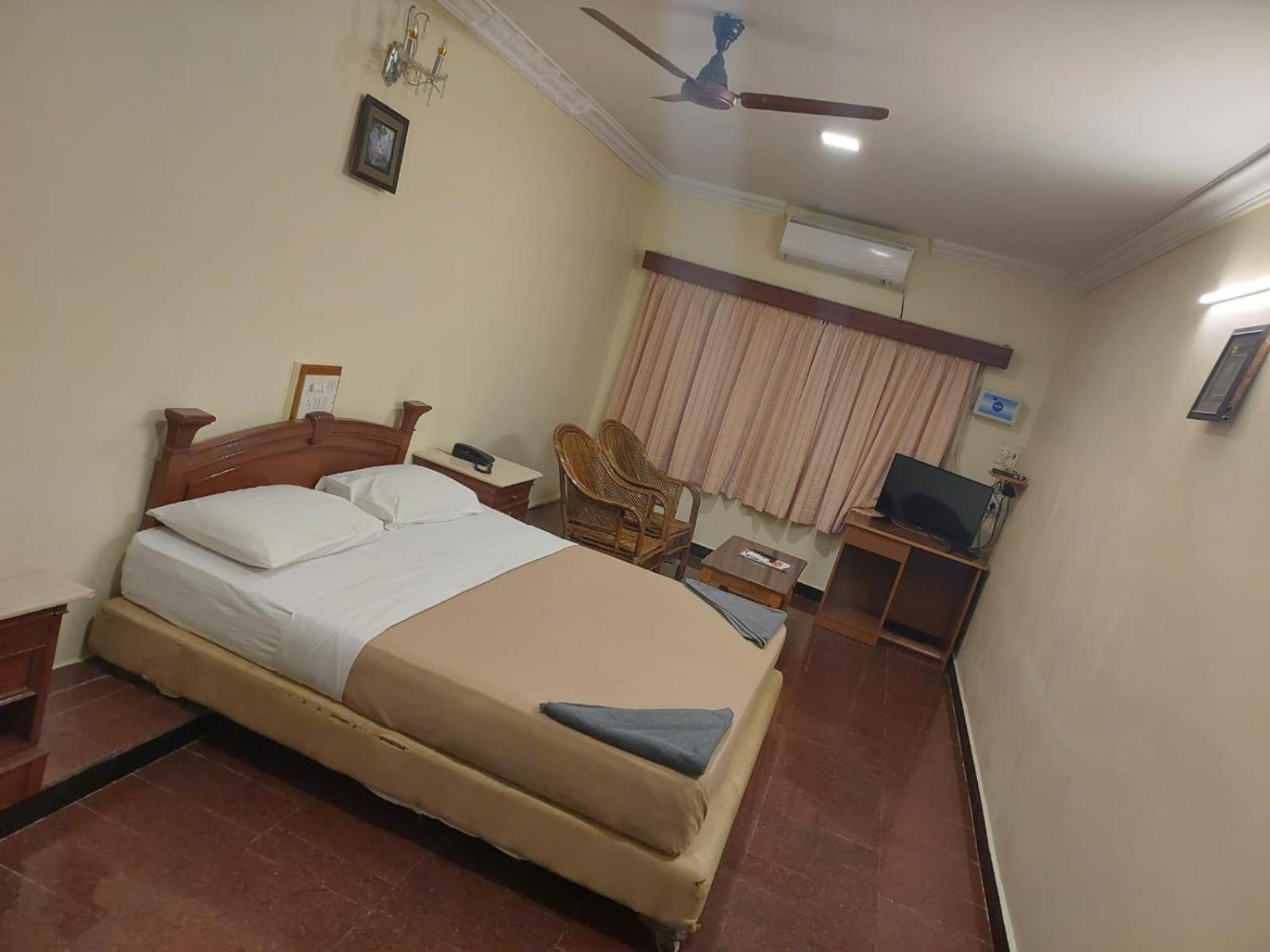 Sea Breeze Beach Resort Mamallapuram Dış mekan fotoğraf