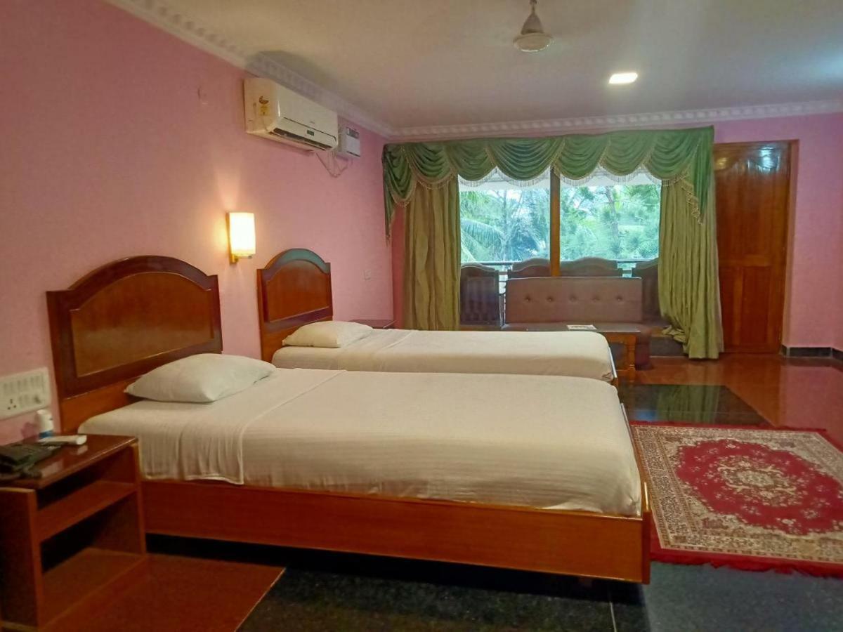 Sea Breeze Beach Resort Mamallapuram Dış mekan fotoğraf