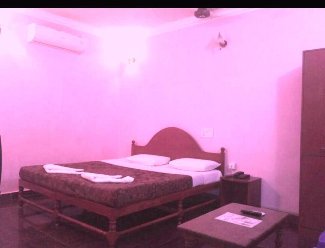 Sea Breeze Beach Resort Mamallapuram Dış mekan fotoğraf